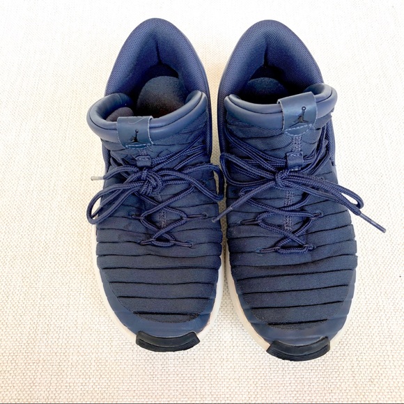 🏀 JORDAN Flights in Navy Blue 🏀 - Picture 6 of 8